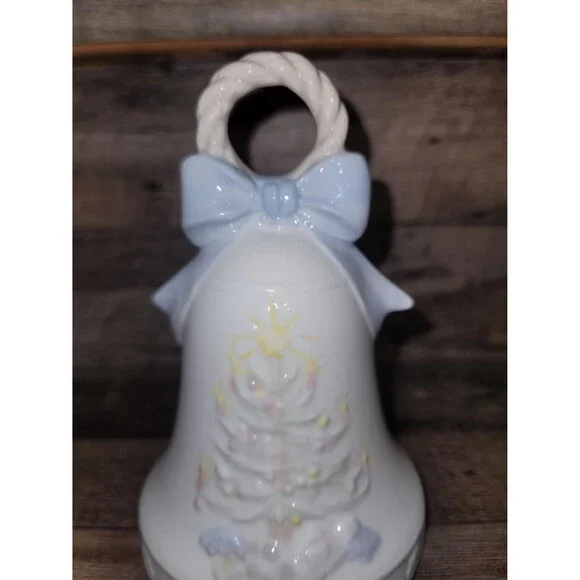 White Porcelain Christmas Musical Bell With Christmas Tree And Blue Bow 6 inch - Picture 4 of 7